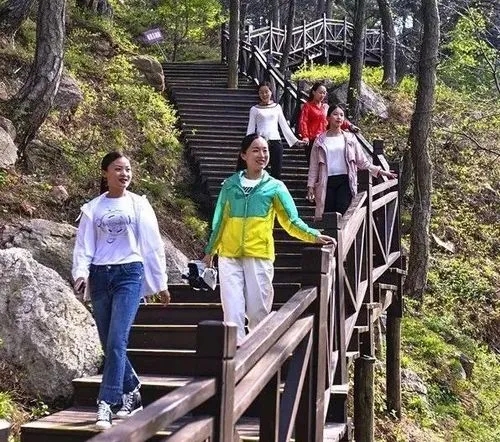 描写栈道的优美语句文案