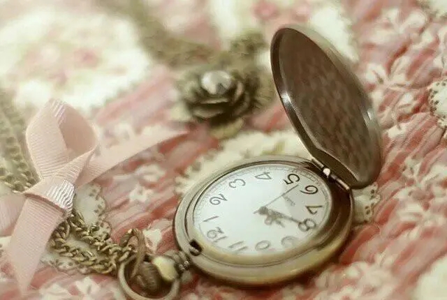 伤心难过短句八字