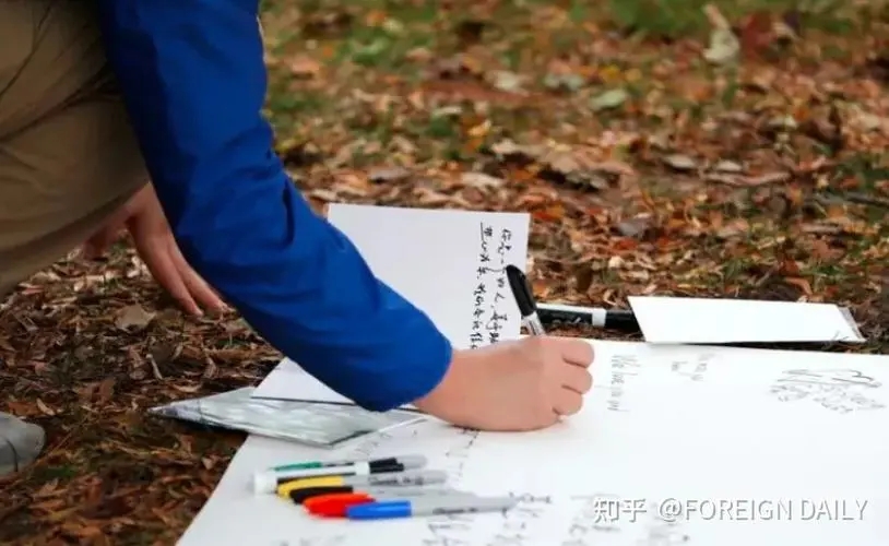 描写乐于助人的一段话