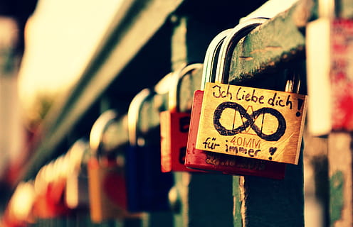 对一个人感情深的诗句文案