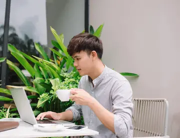 形容男人干净形象的句子文案