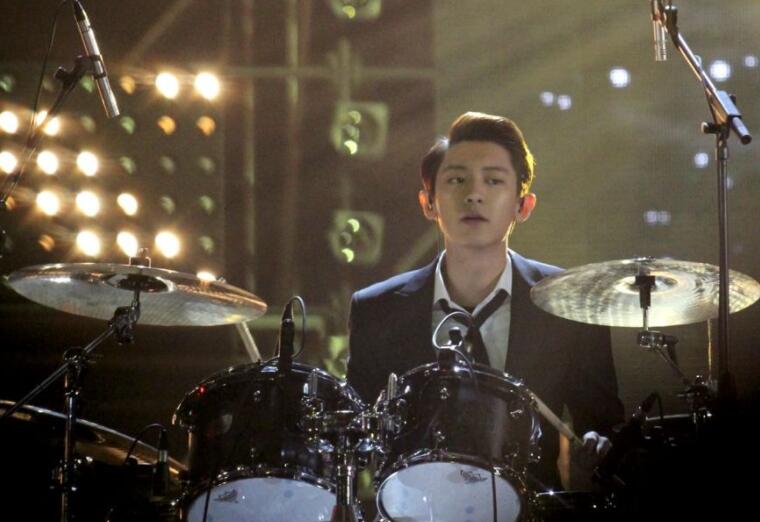 打鼓的小伙说说文案