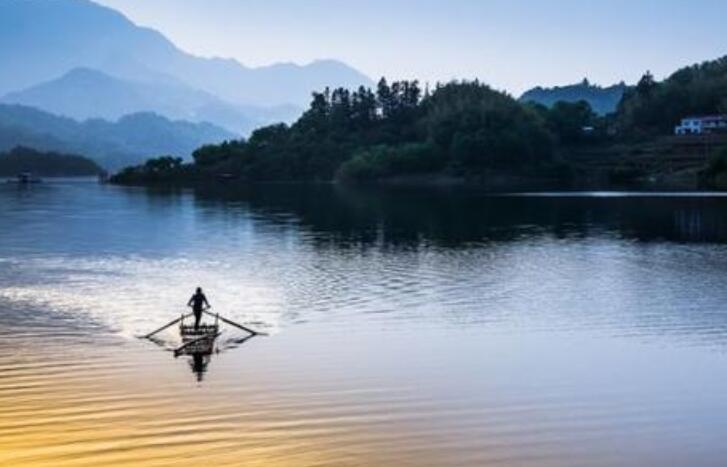 形容做人做事厚道的古诗词