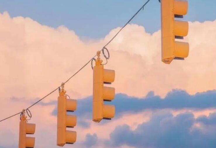 努力变优秀的简短句子文案