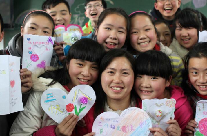 表达对恩师感谢的诗词