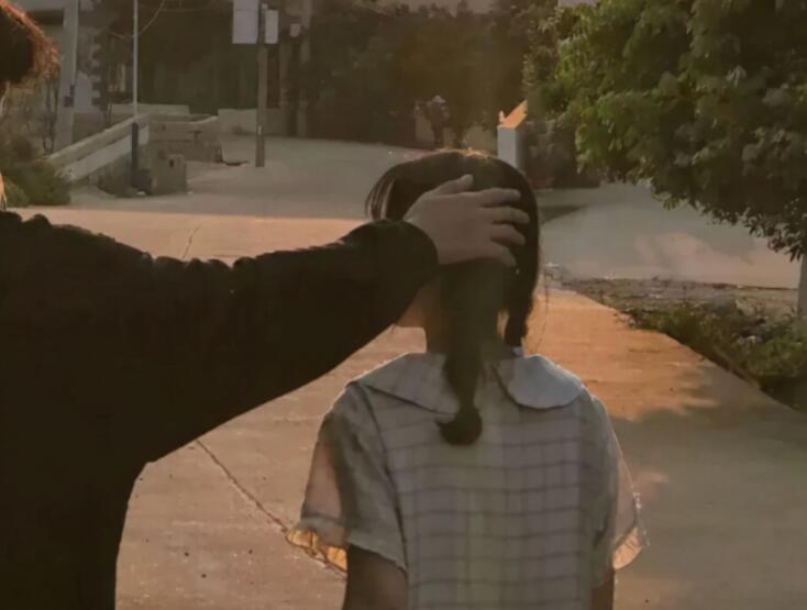 情侣早安心语短优美