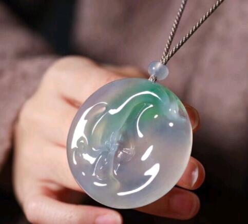 形容翡翠的优美句子文案