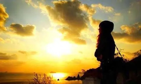 在乎你的人和不在乎你的人的句子文案