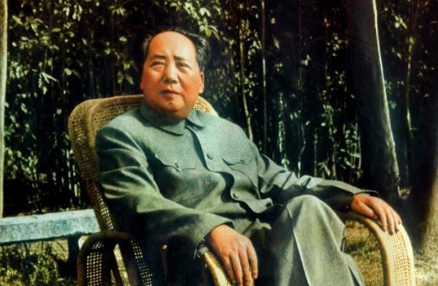 表达无法忘记伟人的说说文案