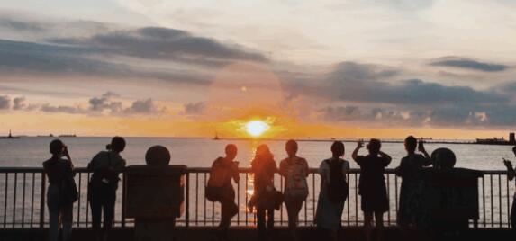 人要靠谱的句子文案