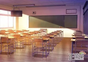 回顾校园的句子文案说说心情