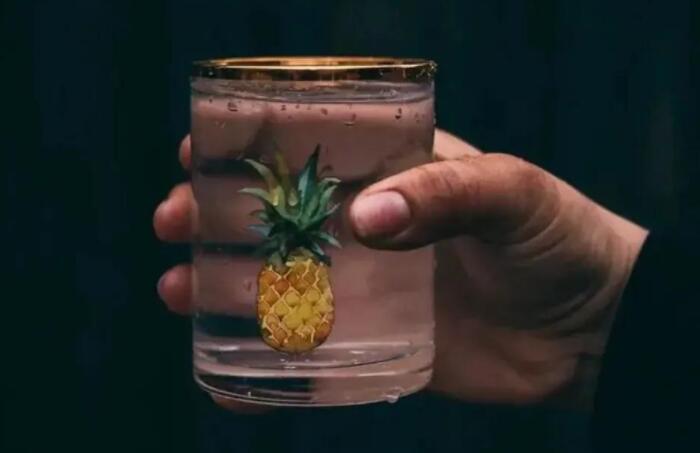 女人需要安慰的说说文案