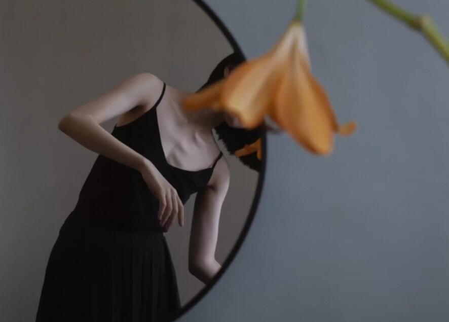 享受一个人的清静说说文案