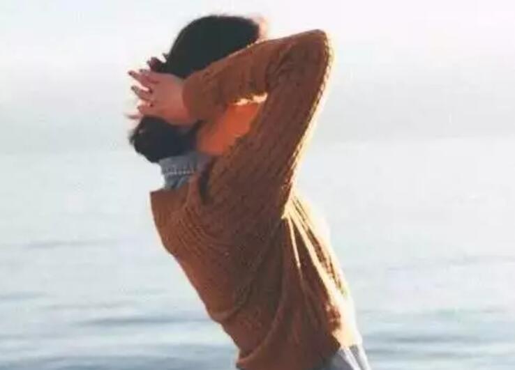 描写女人辛苦的句子文案