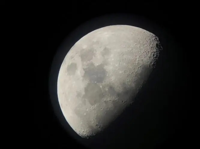 描写月亮的好句文案摘抄大全