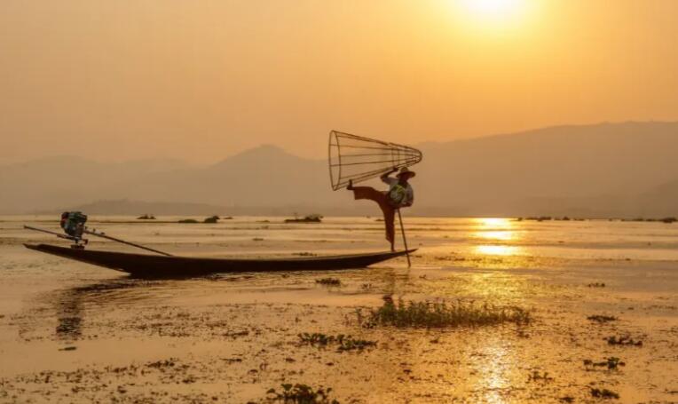 名人名言励志摘抄200字