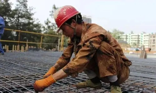 形容工地辛苦的句子文案