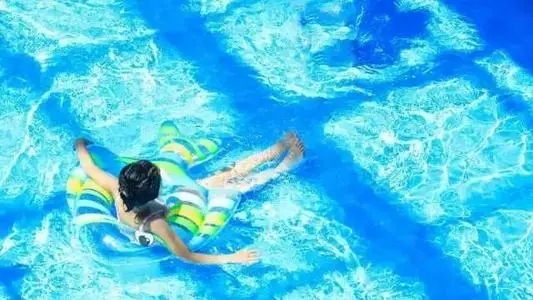 夏日戏水唯美句子文案