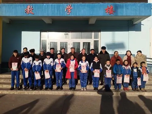 重回学校的经典句子文案