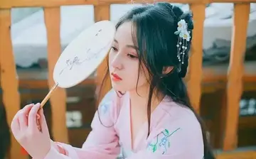 诗句文案改成撩妹改编