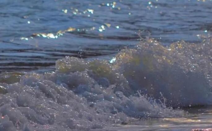 去海边发朋友圈的句子文案