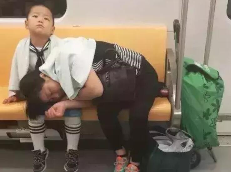 打工不能陪孩子的说说文案