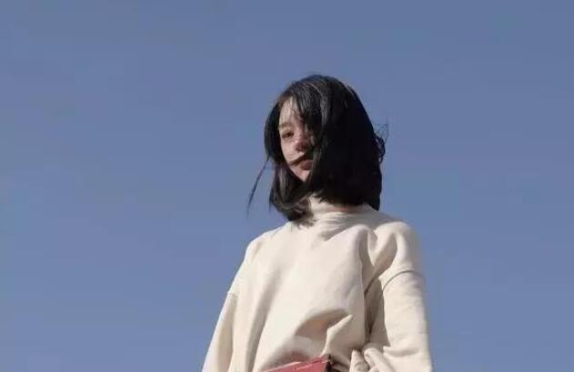 抖音夸美女漂亮的句子文案