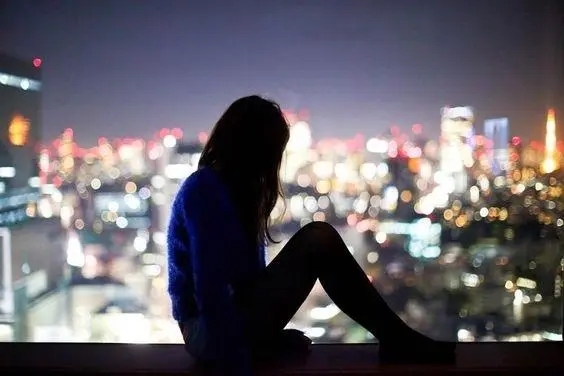一个人的夜晚心情说说文案
