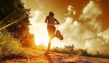 负重前行句子文案励志短句