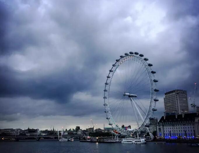 鄙视小人的内涵句子文案