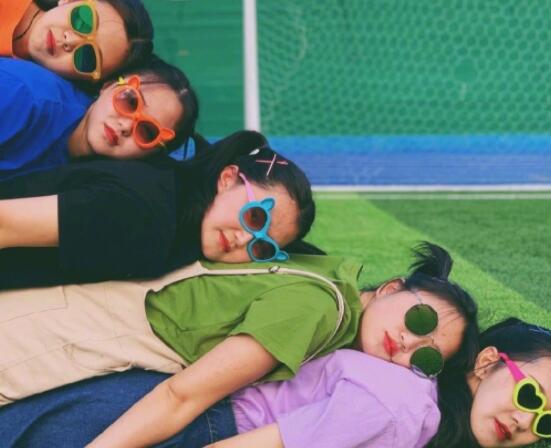 给闺蜜的沙雕句子文案