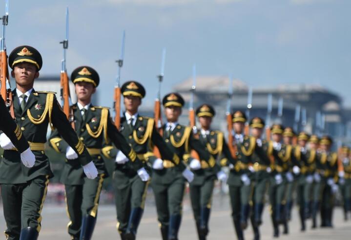 关于崇洋的短句