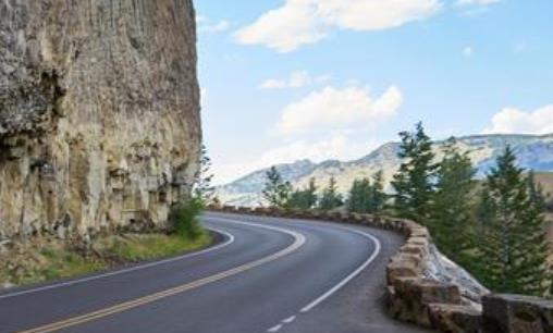 励志语录文案八字短句感恩国家