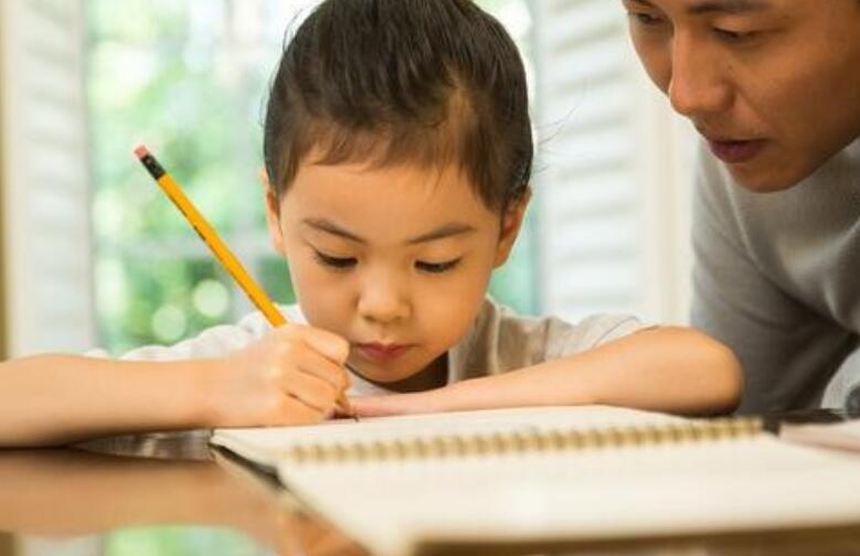 人物外貌描写片段摘抄