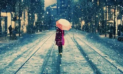 下雨天心情烦躁的说说文案