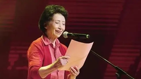 表扬唱歌唱得好的话语