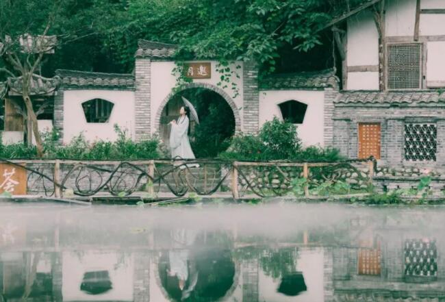 下雨的优美句子文案