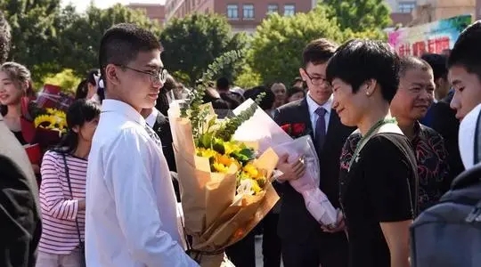 儿子18岁成人礼家长寄语