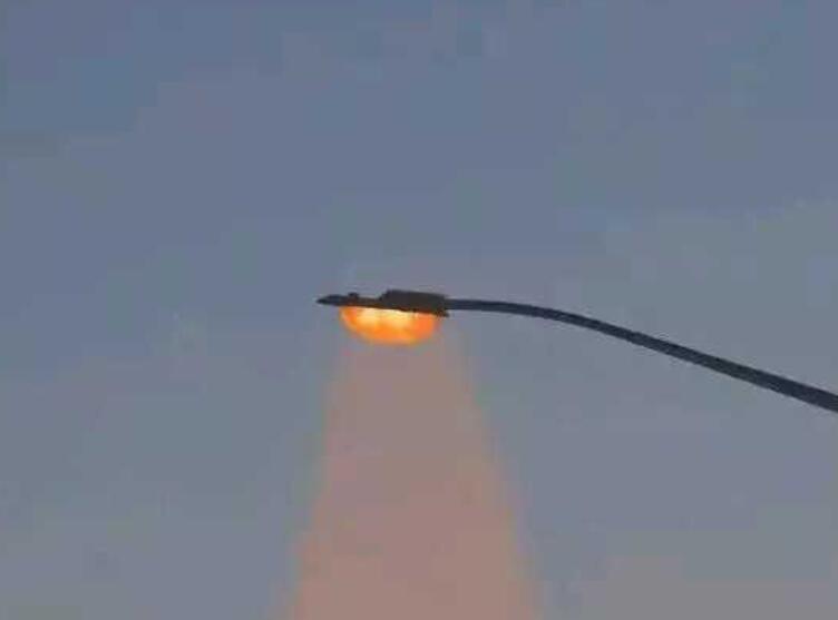 浪漫与现实的经典语录文案