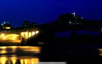 形容夜色灯光唯美句子文案