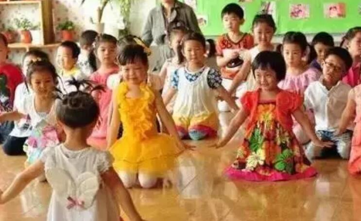 夸宝宝唱歌好的句子文案