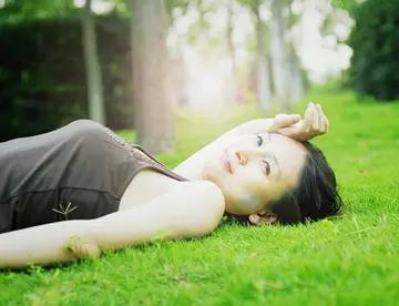 赞美女孩子优秀的诗句文案