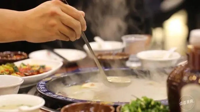 吃羊肉朋友圈文案