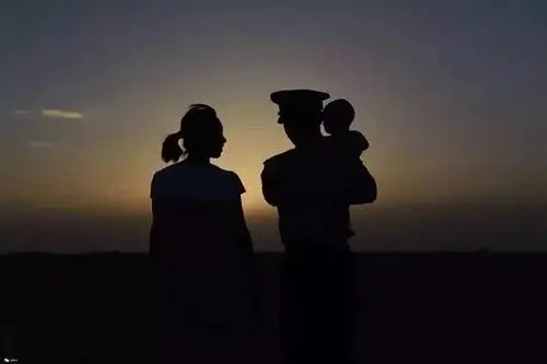 思念军人男友的句子文案