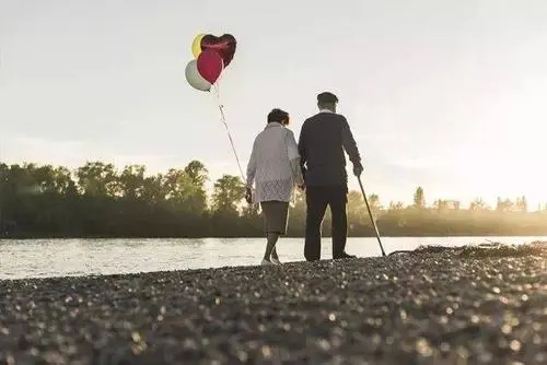 余生找个懂你的人的句子文案