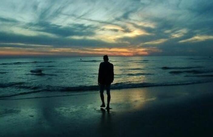 生活累到想哭的说说文案