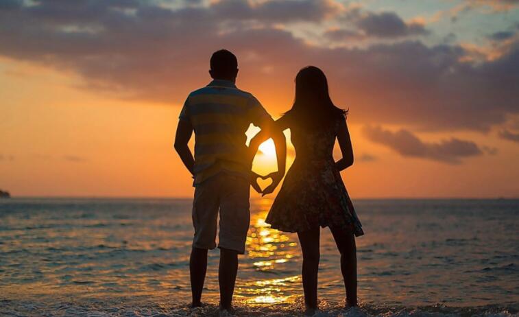 瞬间逗女友开心的笑话