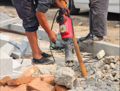 店门口修路的说说文案