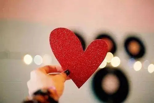 感恩的简短句子文案