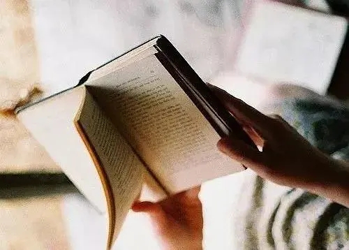 2024年努力挣钱的说说文案